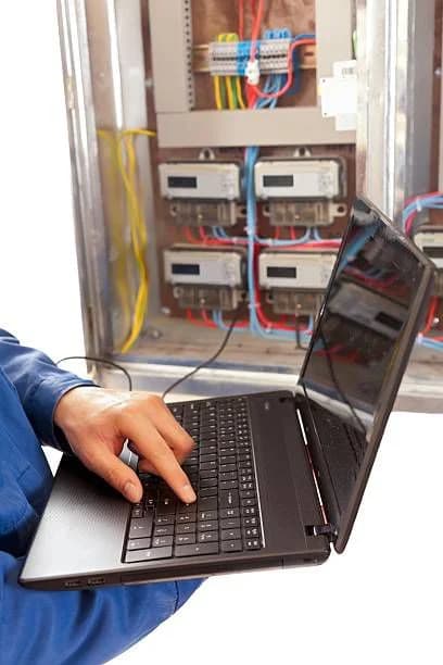 Electrical fault diagnosis and breakdown support