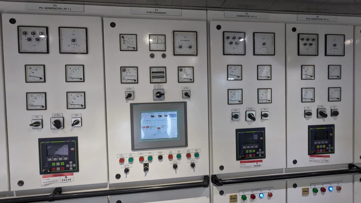Emergency breakdown onsite service for a Luxury Super Yacht power management system