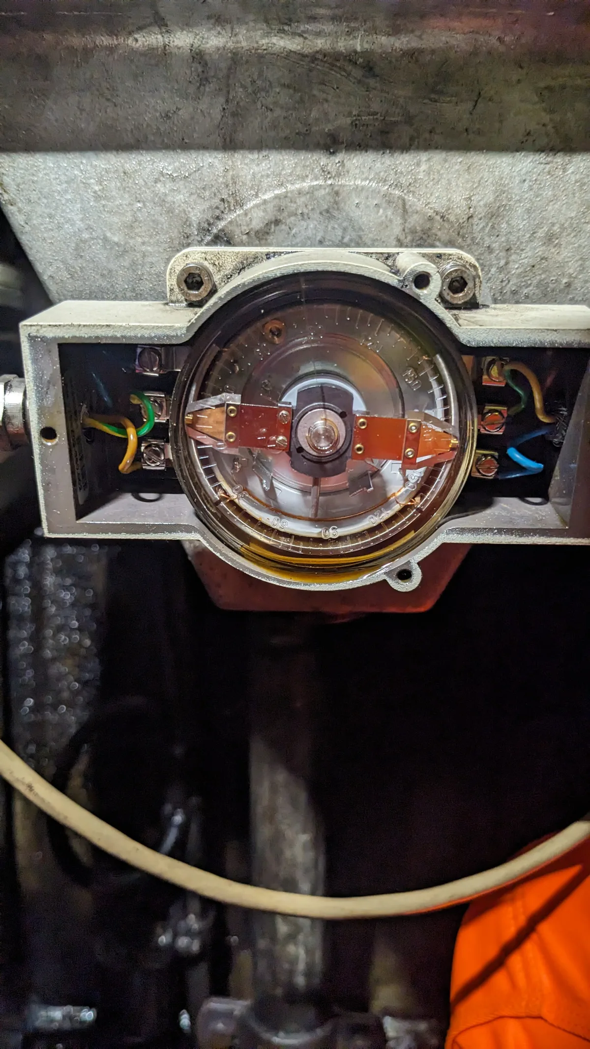 Worn CPP pitch lever feedback potentiometer with corrosion damage — Berg ECR3000 position error fault — Swansea