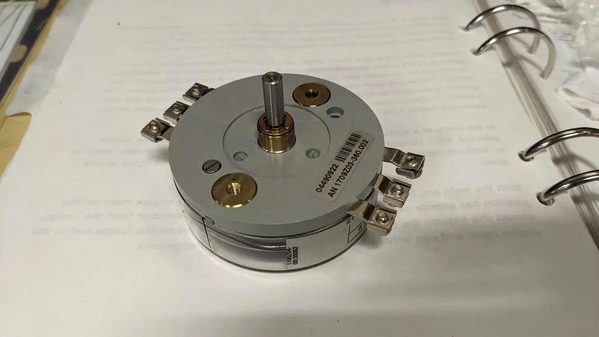 New Novotechnik precision potentiometer replacement part for Berg ECR3000 CPP control system — Ashmit Engineering